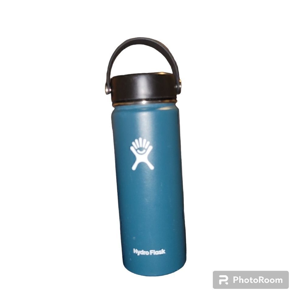 Hydro Flask 18 oz teal. ^